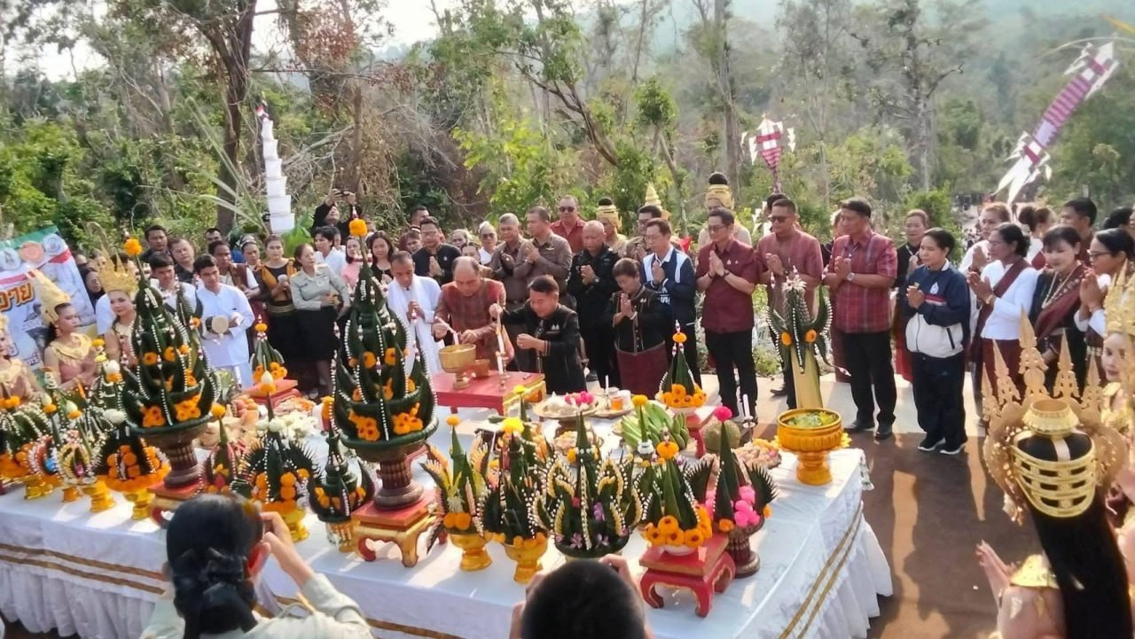 មន្ត្រីជាន់ខ្ពស់ថៃ