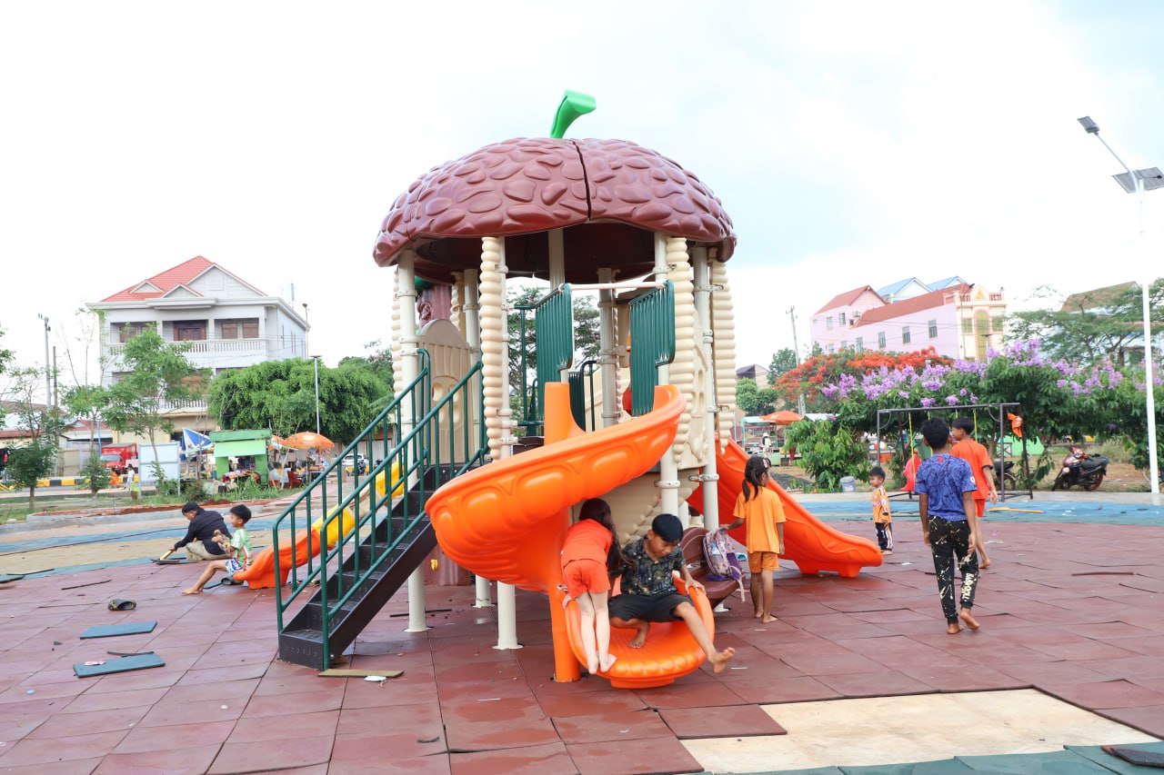 សួនកុមាររង្វង់មូលគោព្រៃ